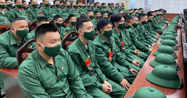 Hình thức kỷ luật đối với hành vi trốn tránh nhiệm vụ của quân nhân được quy định như thế nào?